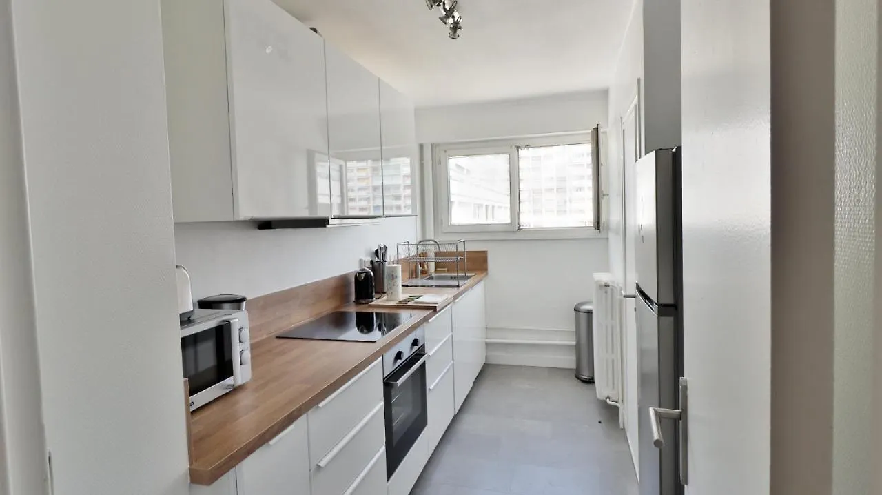 Spacieux Appartement Avec Balcons, 4 Chambres, Espace & Confort, Centre Gare Rennes