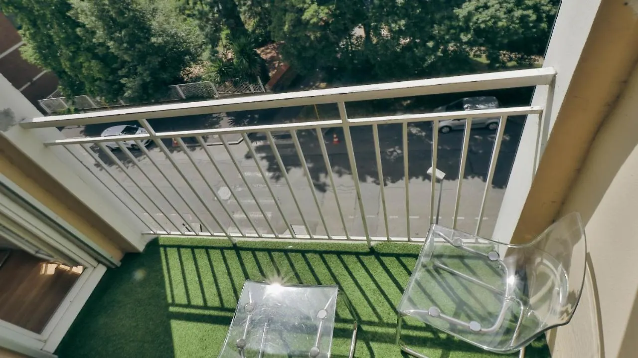 Spacieux Appartement Avec Balcons, 4 Chambres, Espace & Confort, Centre Gare Rennes 0*,