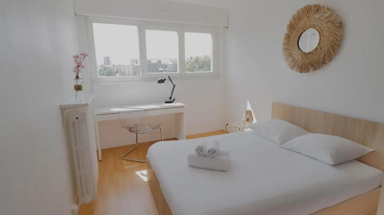 Spacieux Appartement Avec Balcons, 4 Chambres, Espace & Confort, Centre Gare Rennes France